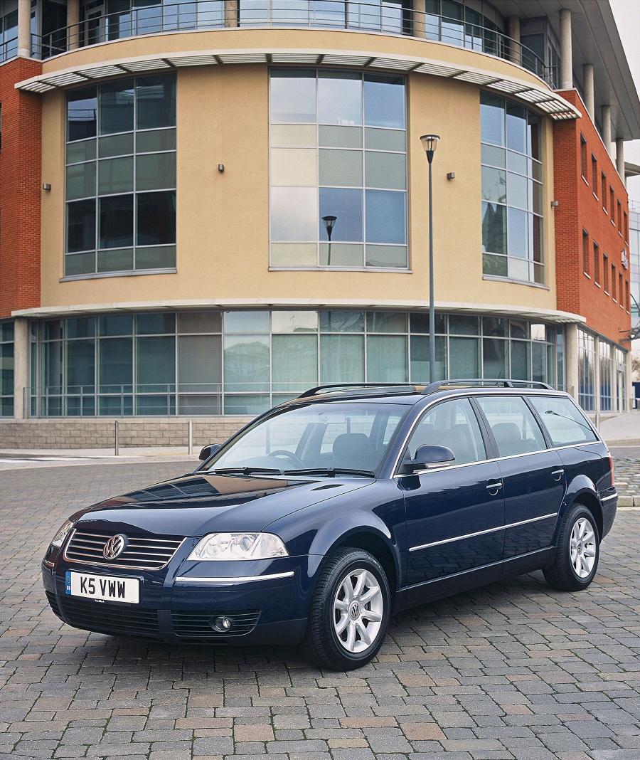  Volkswagen Passat 2004 года  (фото 2 из 2)